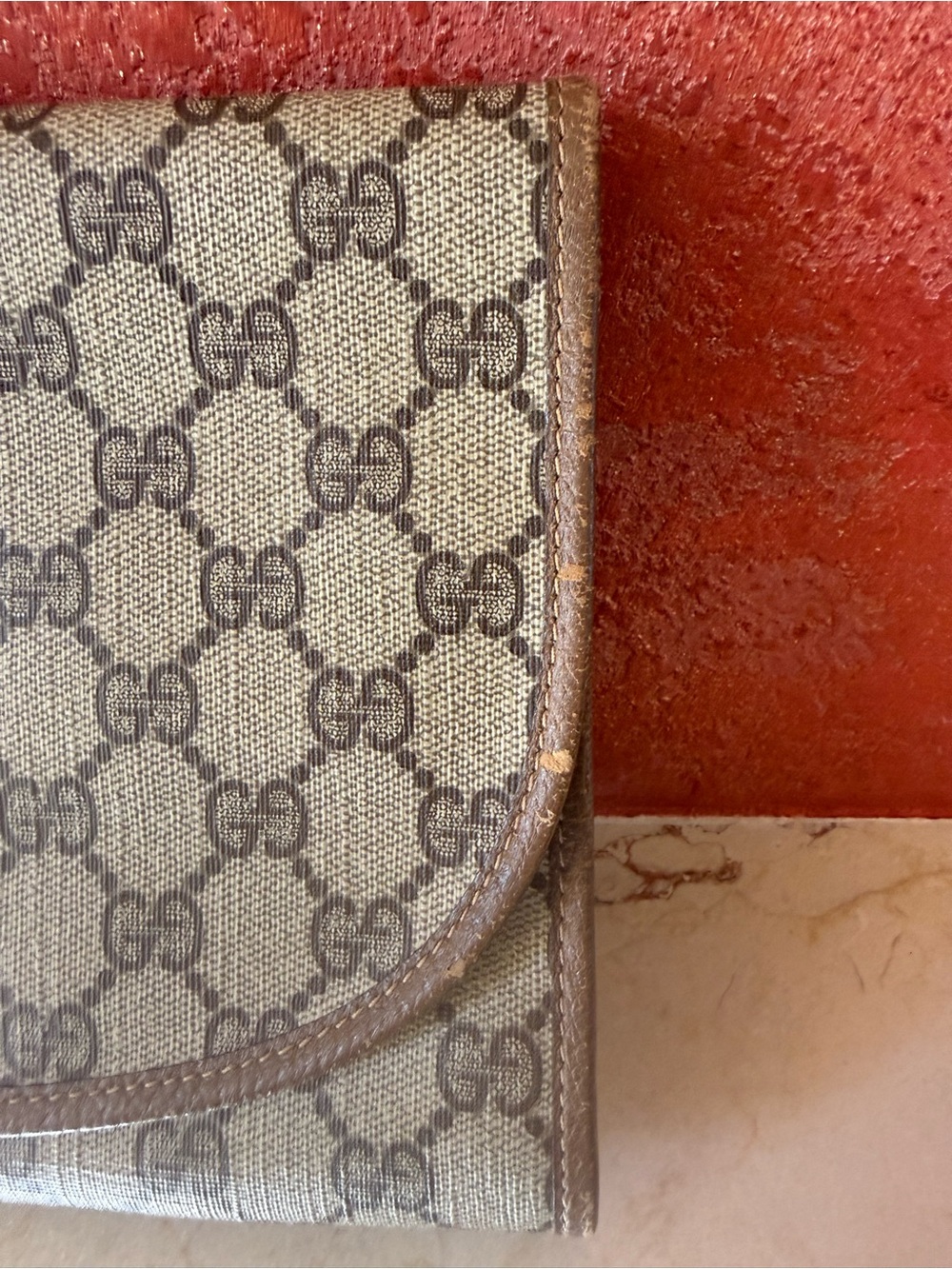 Gucci Brown Monogram Canvas Fold-Over Clutch with Green-Red Web - Picture 5 of 11